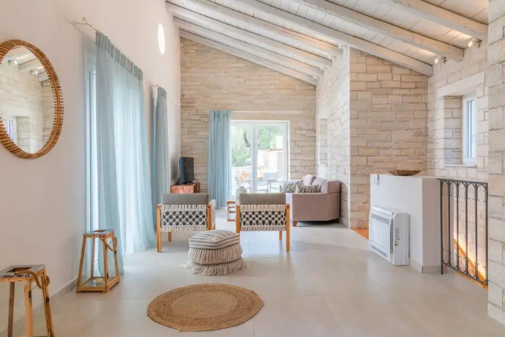 Villa Jacaranda by MediterraneanVillas