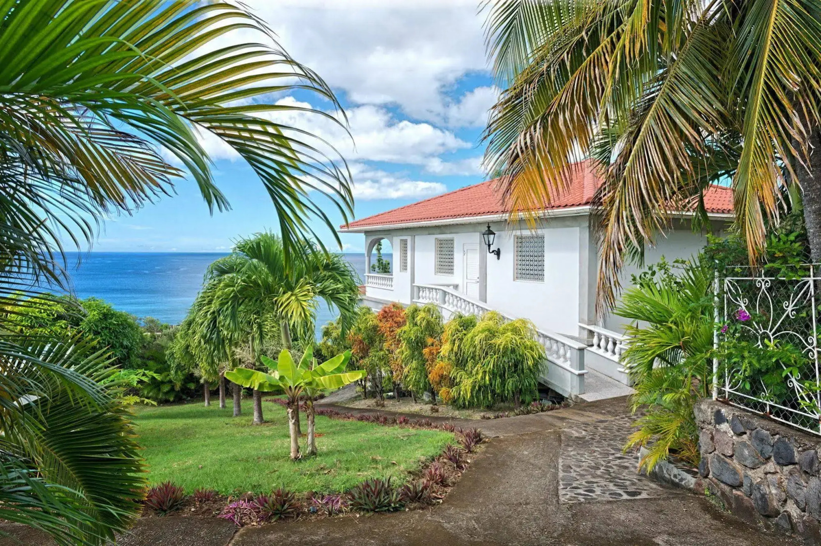 Caribbean Sea View Holiday Apartments