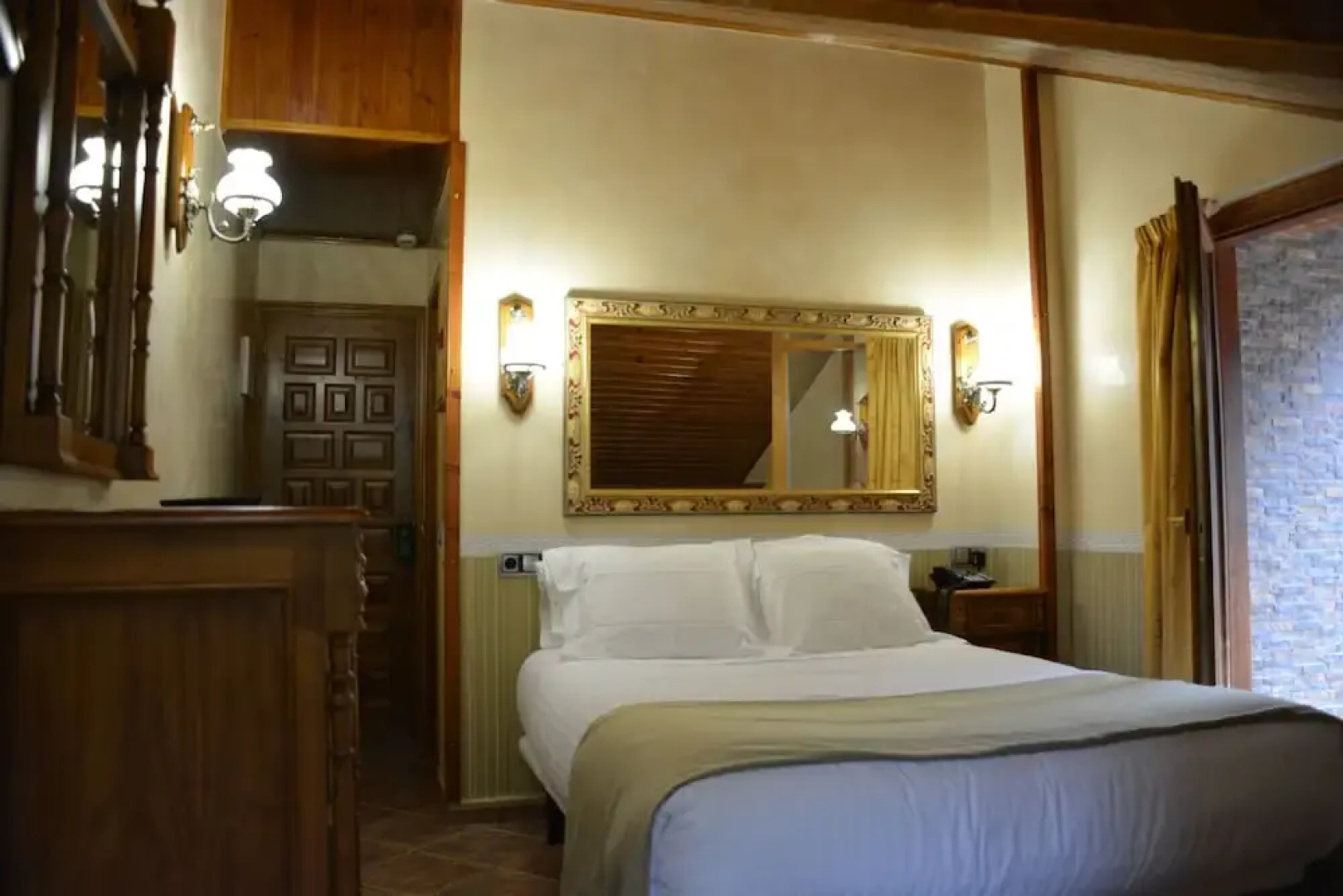Hostal La Font
