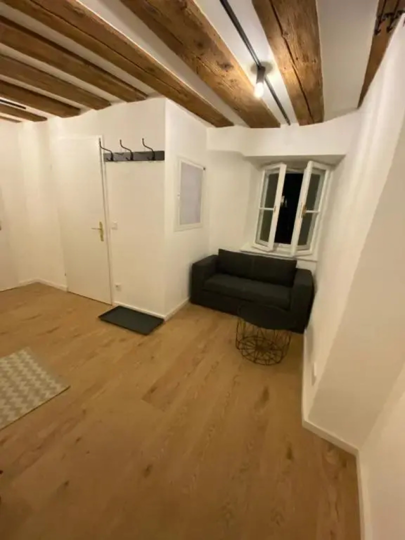 Cozy/Tiny/Creative living in a historical old town