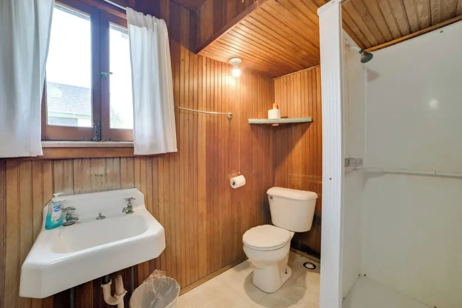 Beach & Dock Access: Upper Peninsula Cabin Retreat