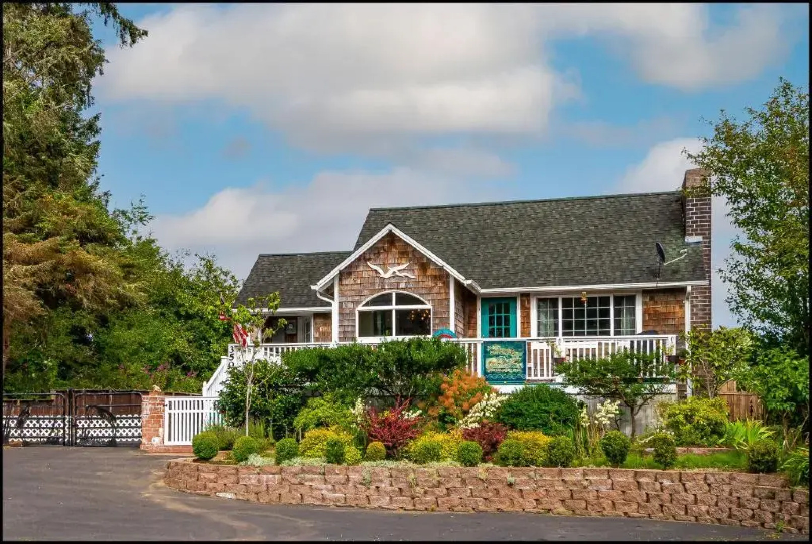 Captain Mike's Snug Harbor