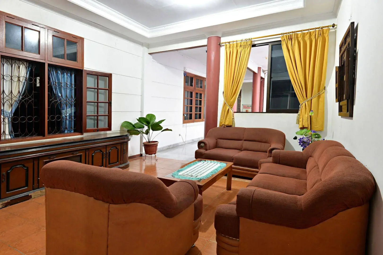 Zenrooms Villa Duta