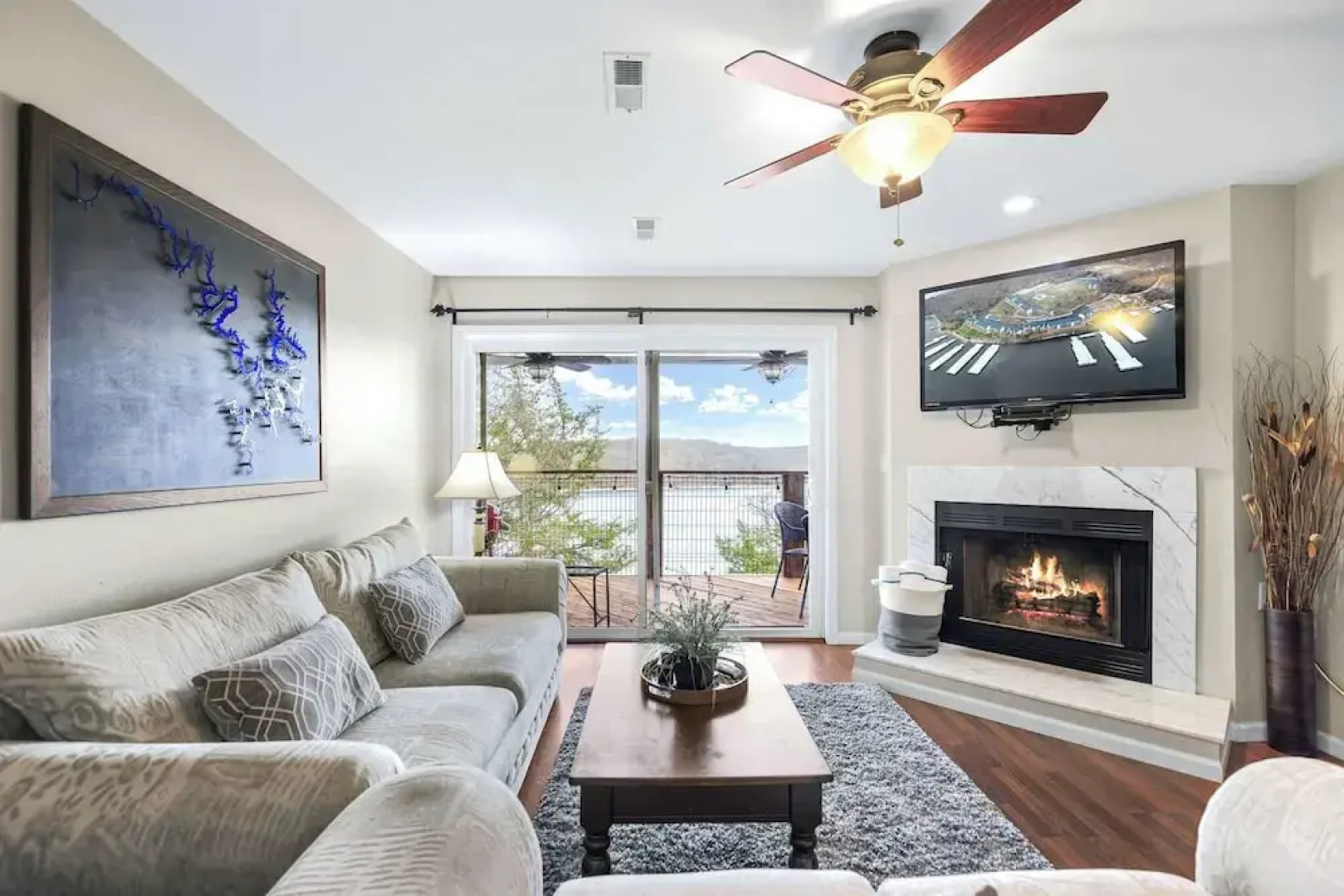 Family Lakefront Oasis Picture Perfect Retreat!