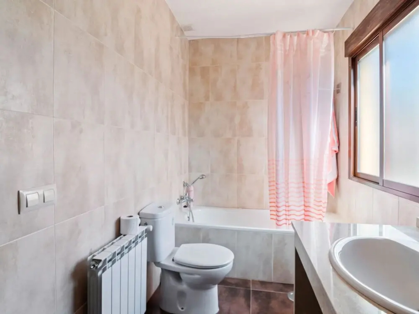 Quaint Holiday Home With Private Pool