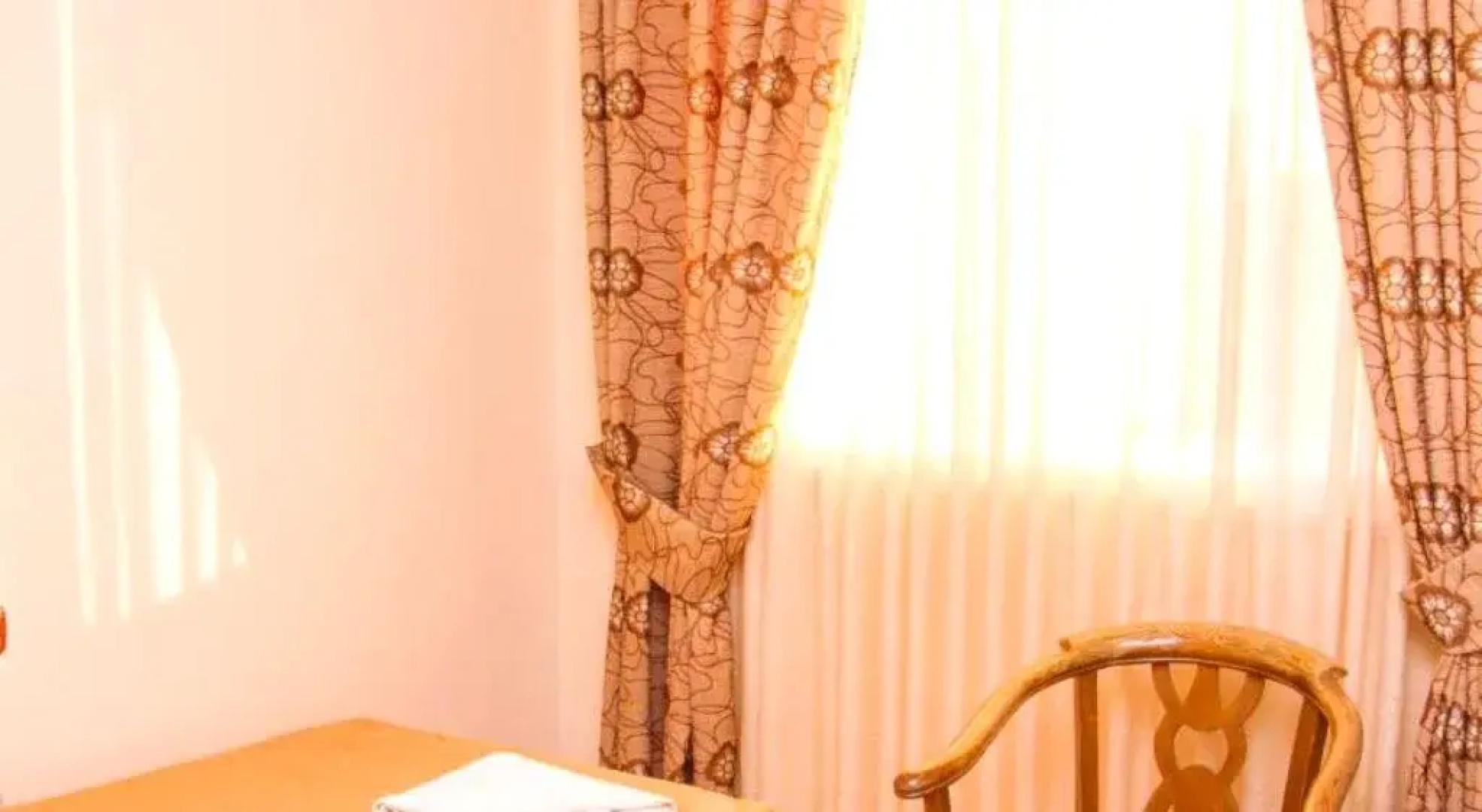 Al Anbat Midtown Hotel