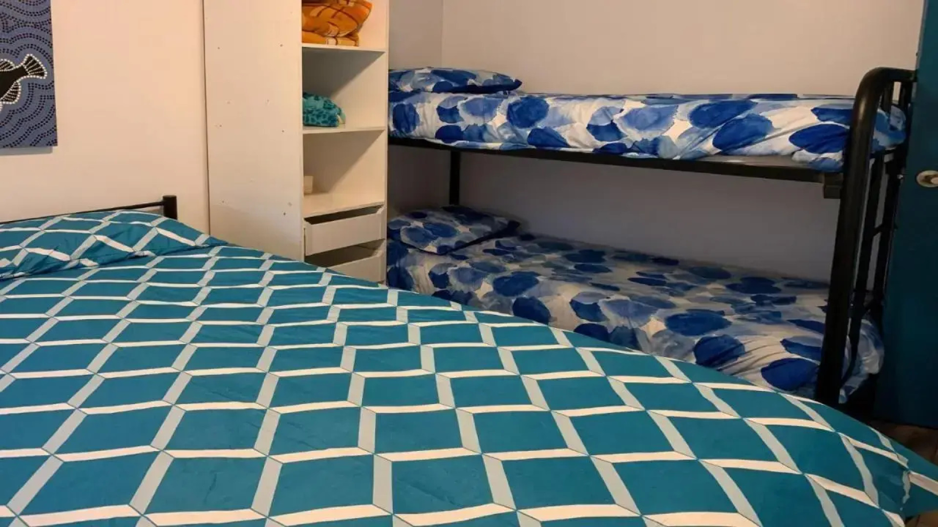 CDC-625 Beach House incl.rear 2BR studio