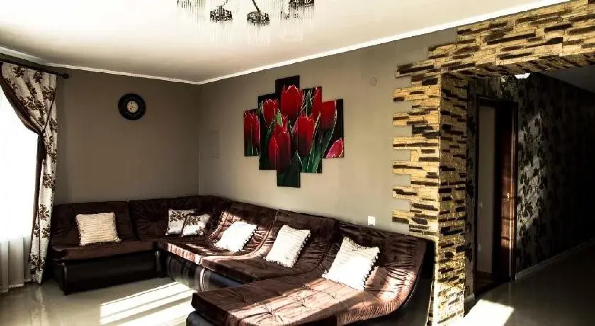 Avrora Guest House