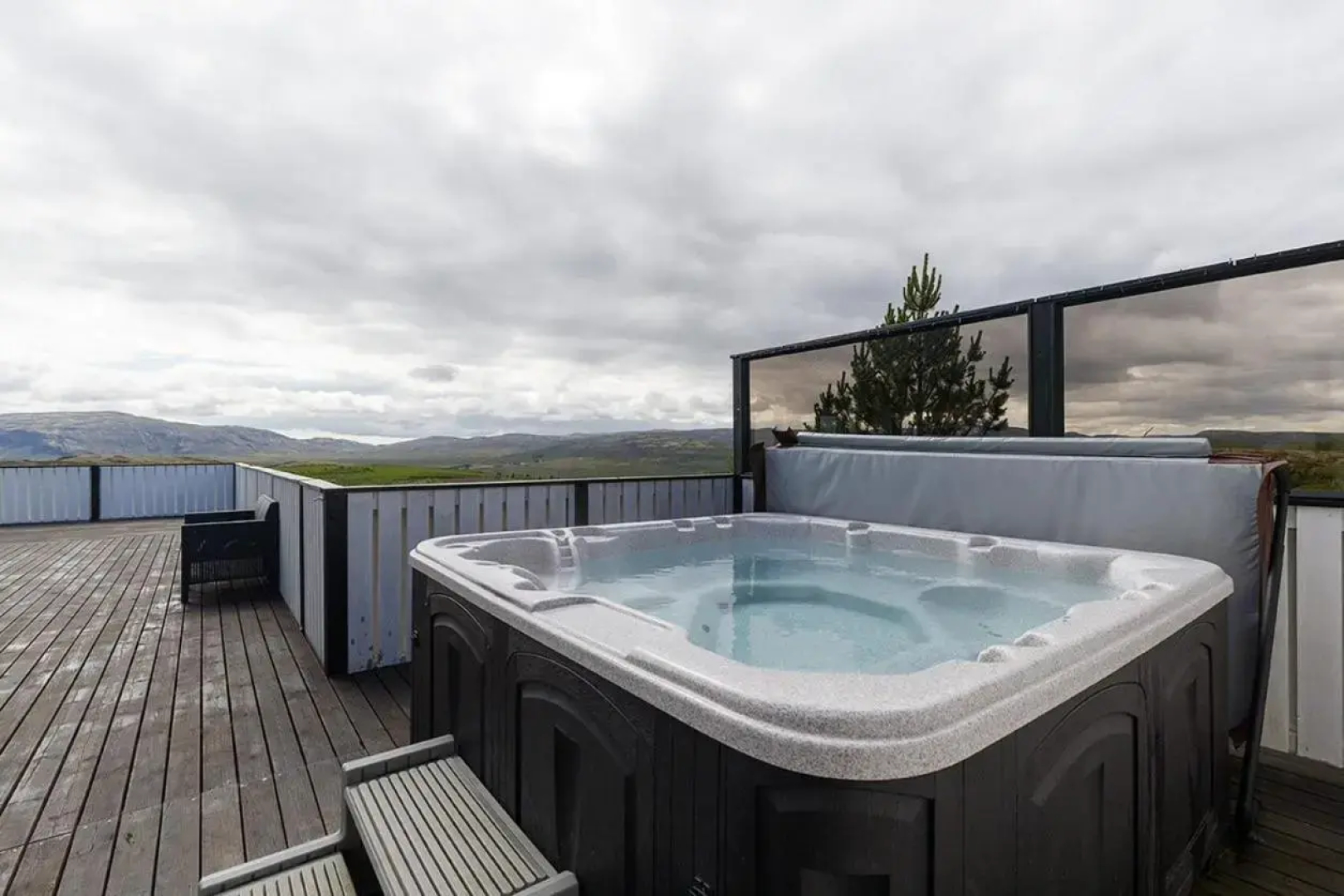 Blue Viking Luxury Cabin