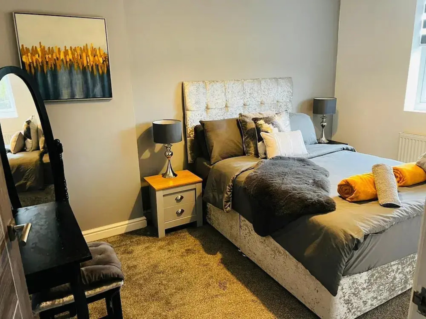 Stay in Comfort , Completely Renovated