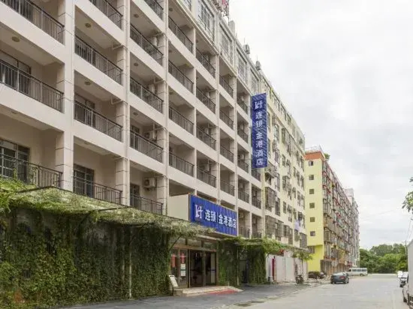 Jingang Hotel