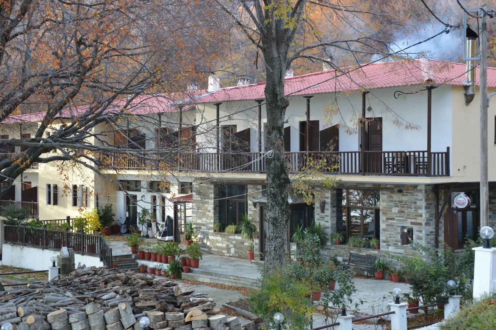 Hani Zisi Hotel