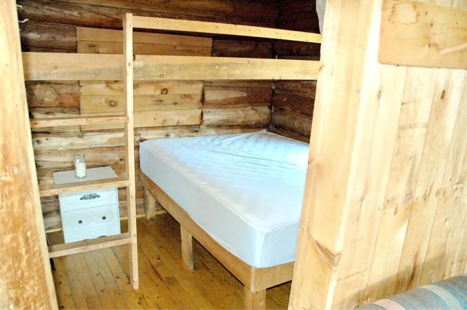 Chalet With 2 Bedrooms in Ferme neuve, With Wonderful Lake View Near the Slopes