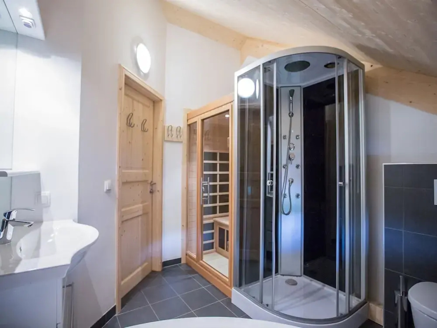 Cozy Chalet near Ski Area in Klippitztörl