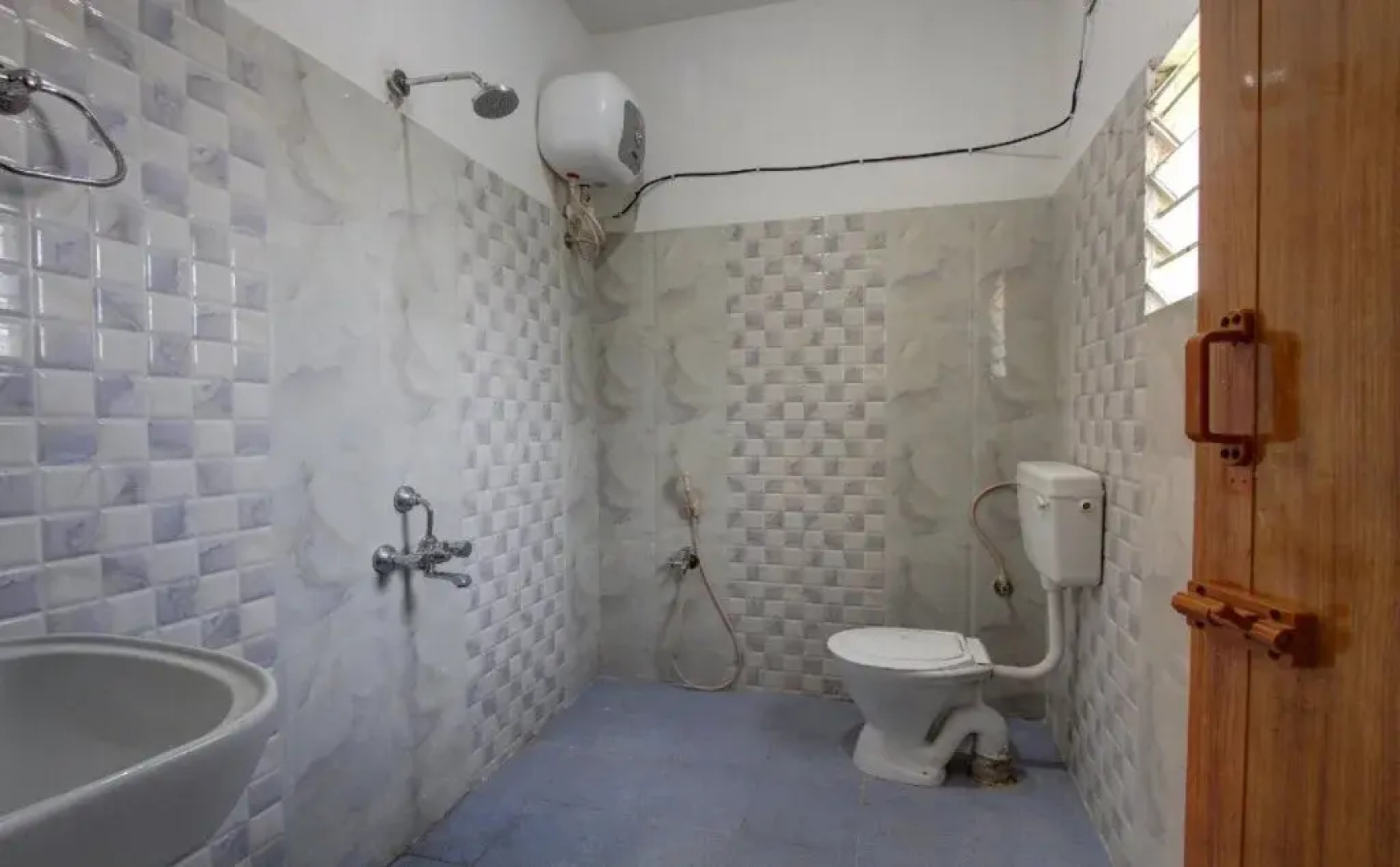 Tulip Towers By OYO Rooms