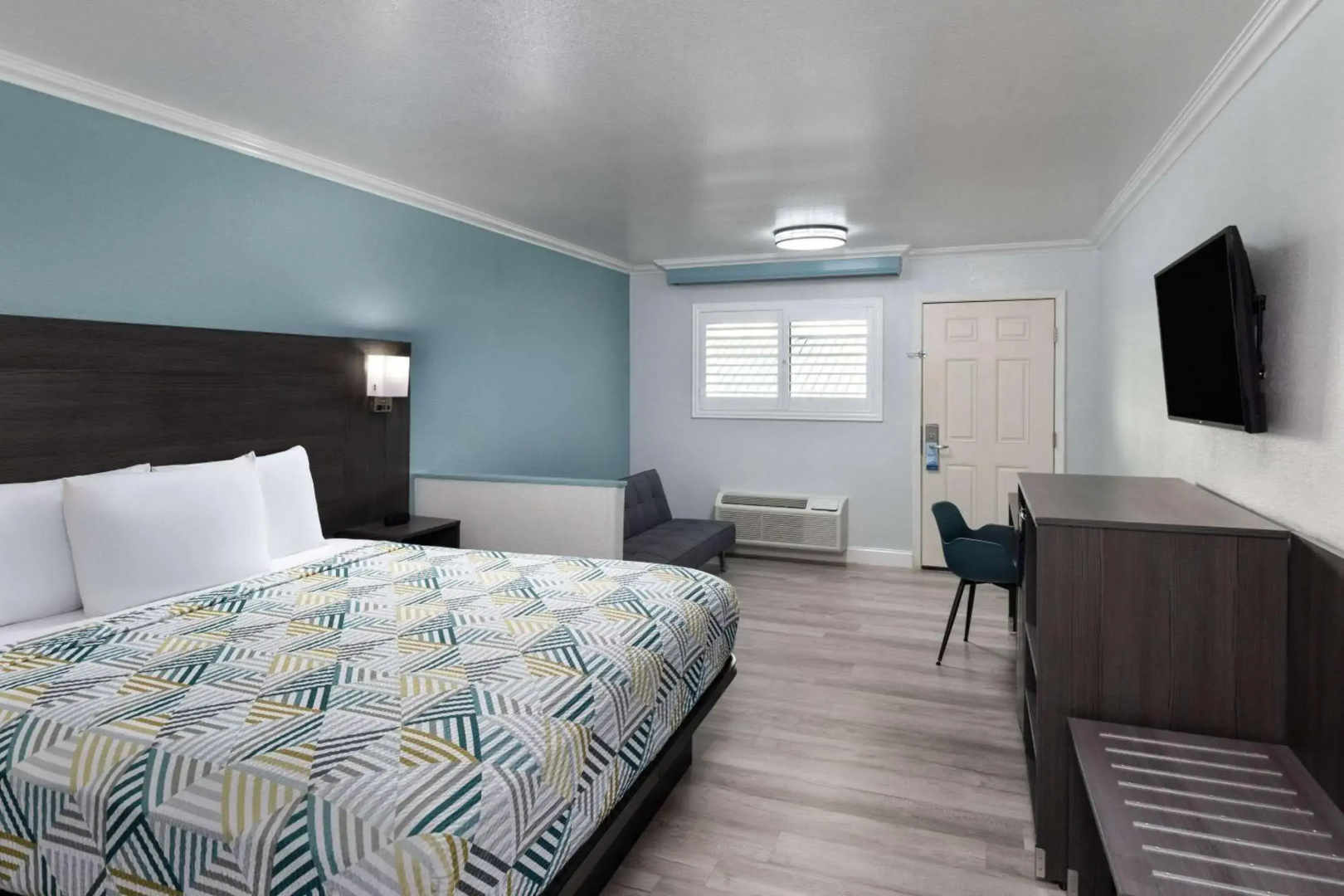 Red Lion Inn & Suites Lemoore