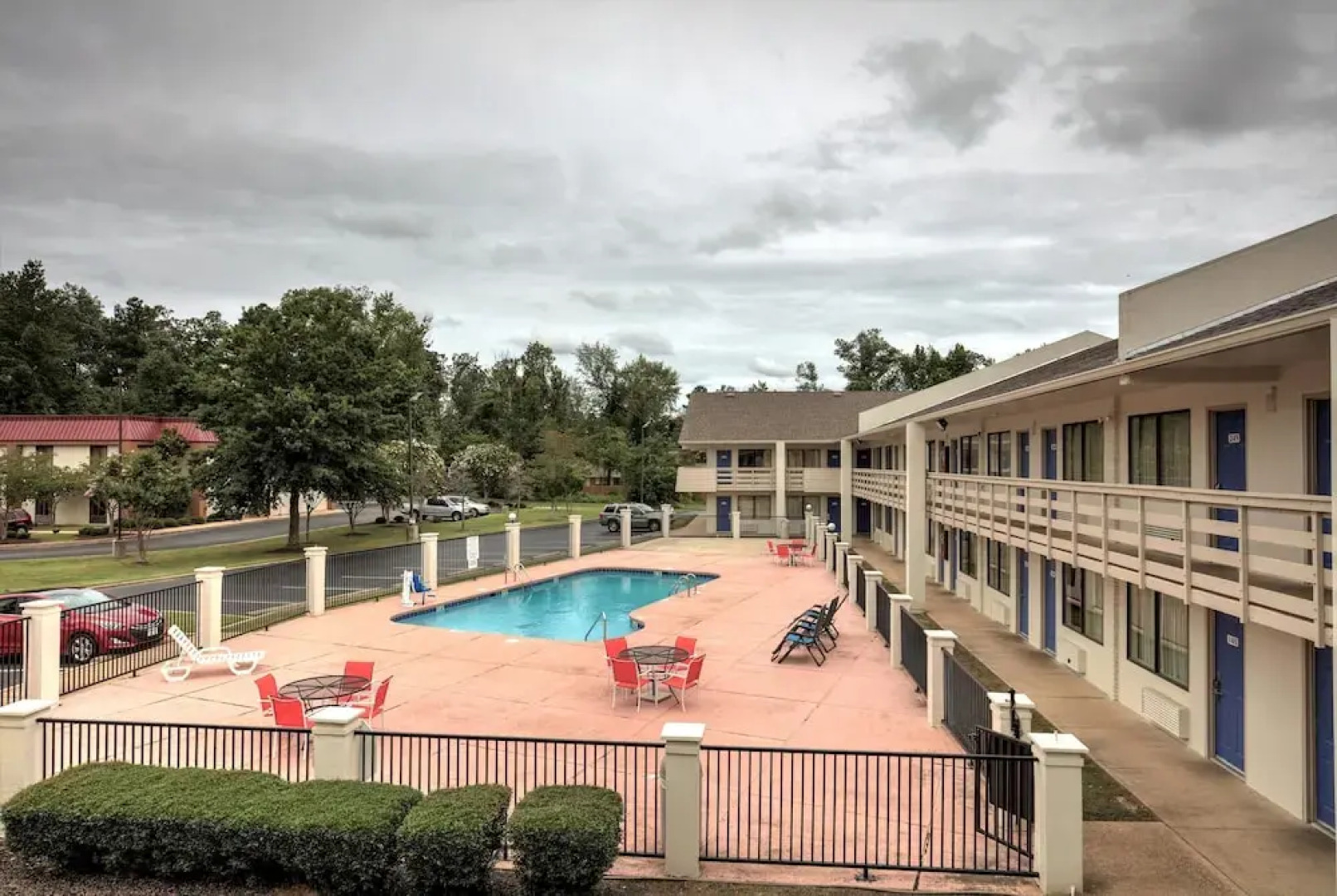 Super 7 Inn By OYO Tupelo Hwy 178