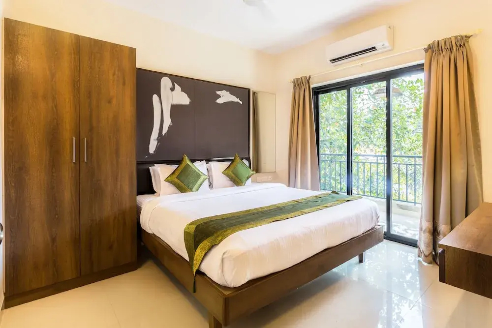 Treebo Trend Zeebo Suites