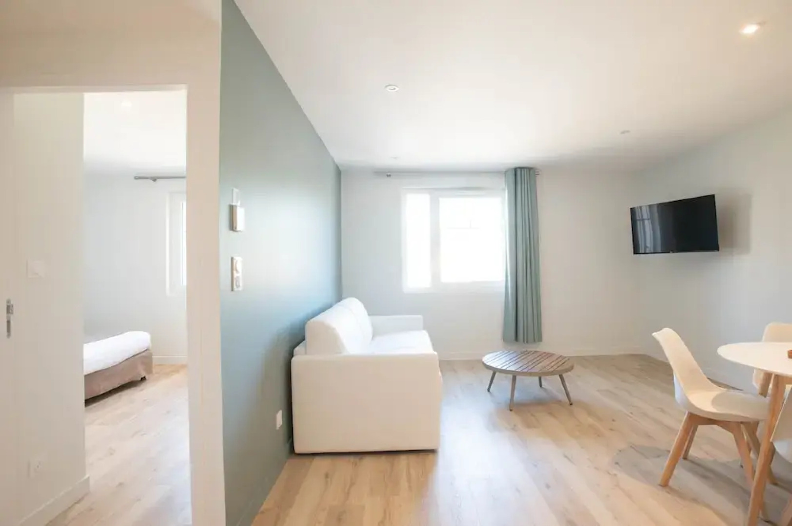 Logis les Cepages-Restaurant le Raisin