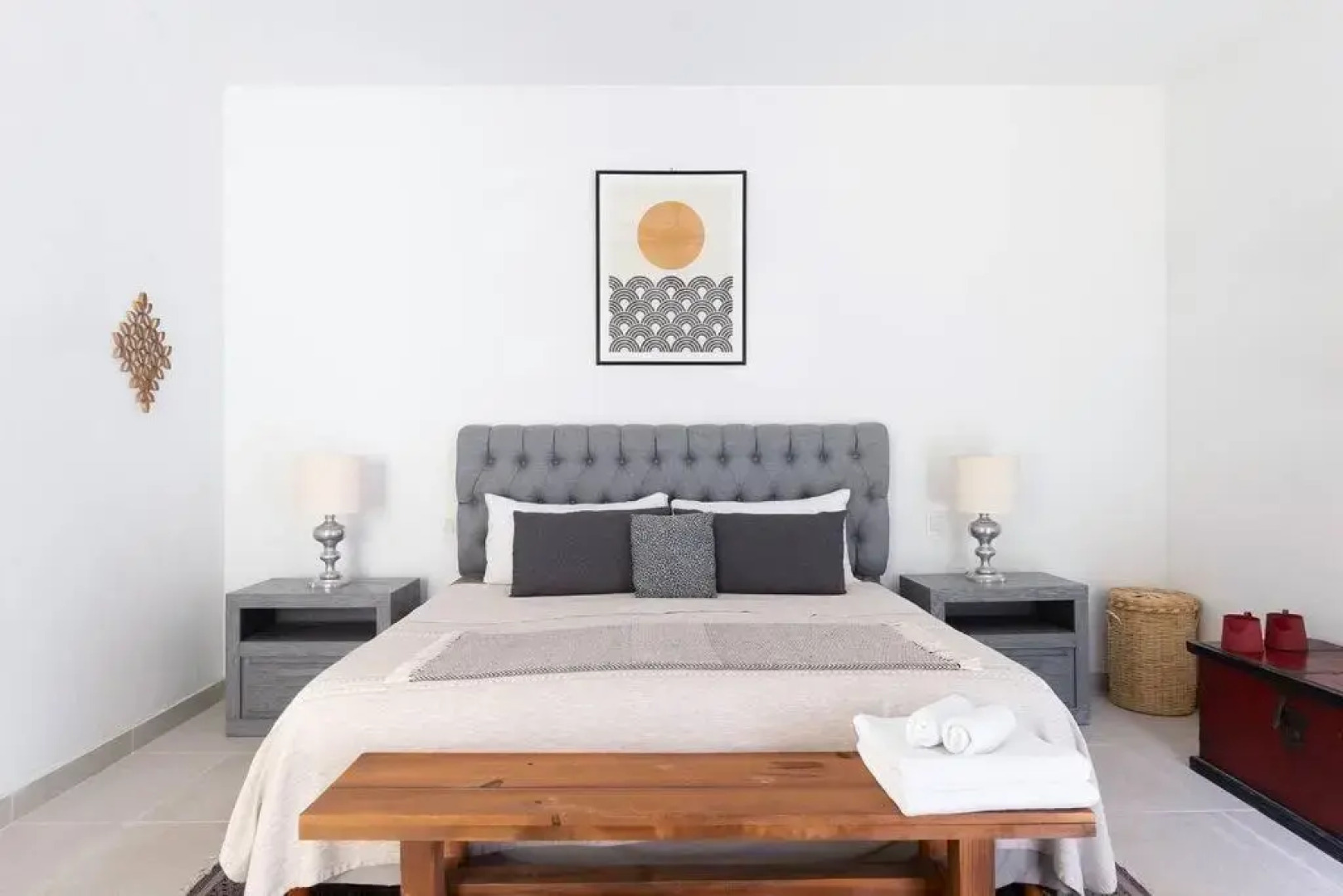 Welcome to Villa Cristy 3-BR 3 5-WC in the La Floresta area