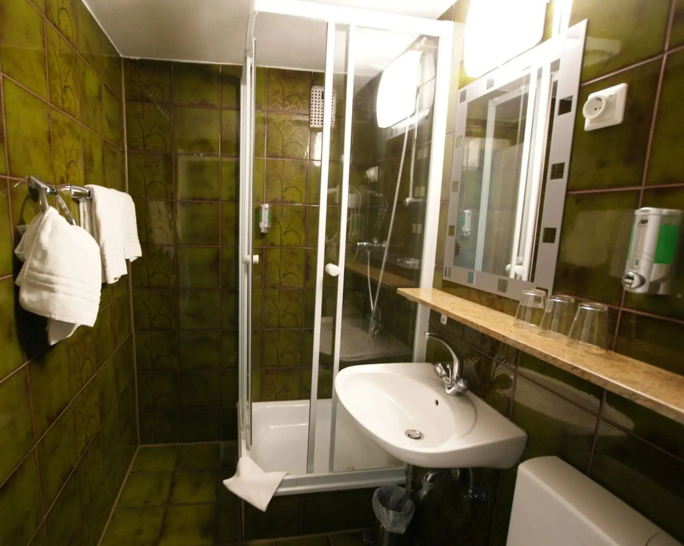 Bahn Hotel