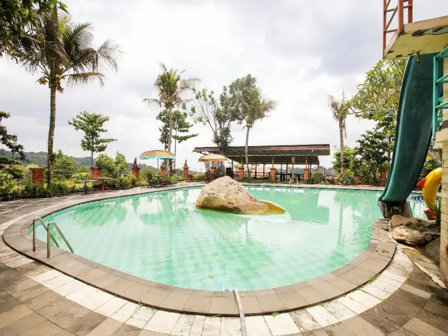 OYO 3396 Sun Garden Resort