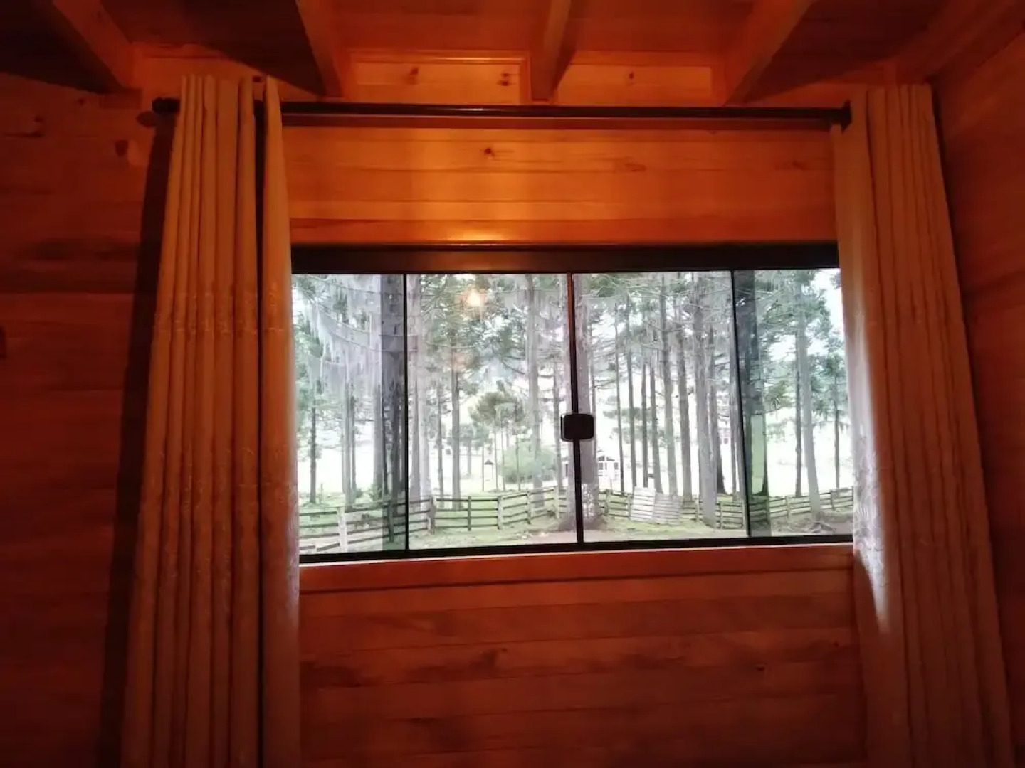 Cabana Pequeno Bosque Com Vista - o Rio, à 15 km da cidade