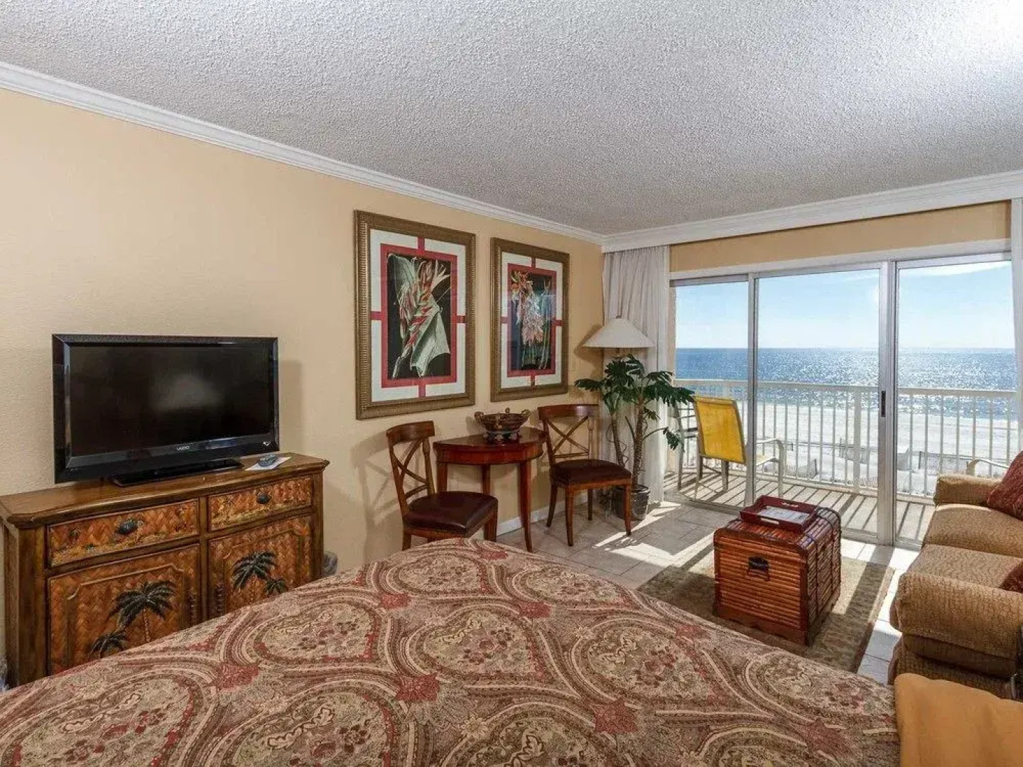 Islander 304 by RedAwning