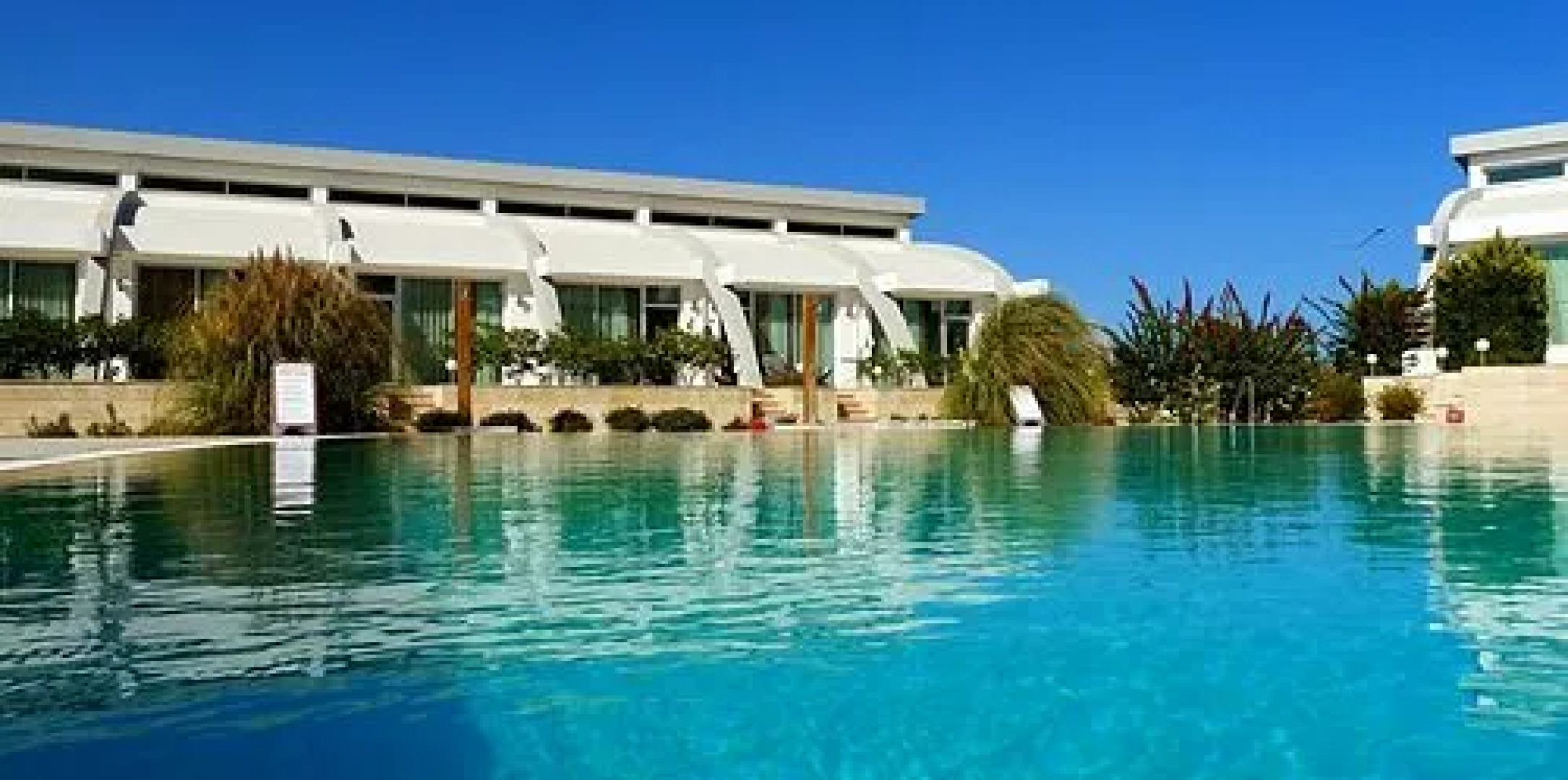 Fairmont Holiday Village