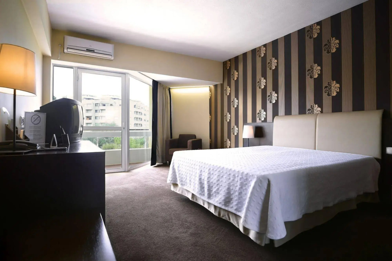 Malibu Foz Hotel - La Maison Younan