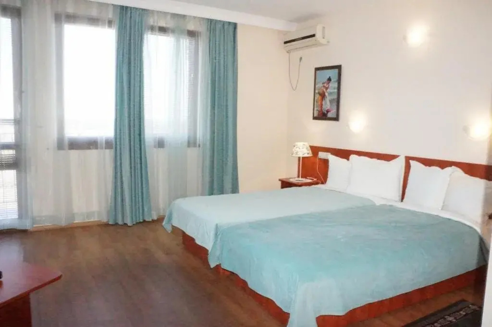 Guest House Golden Flake