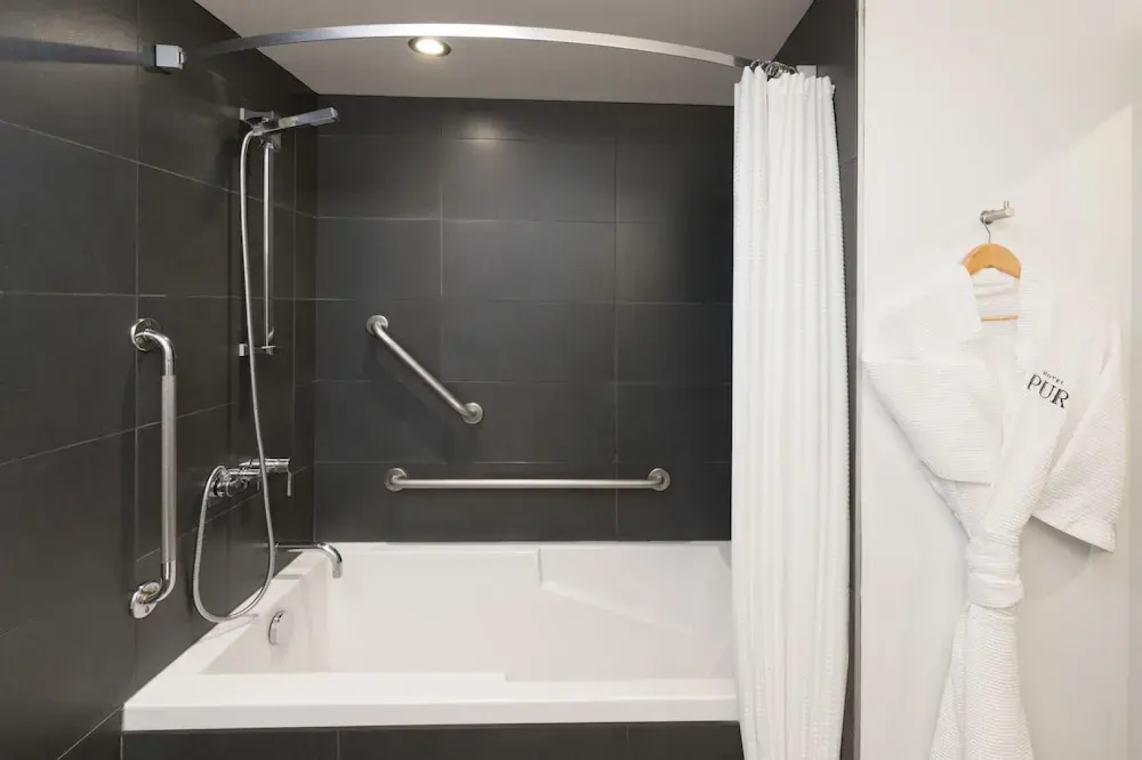 Hotel PUR Quebec, a Tribute Portfolio Hotel
