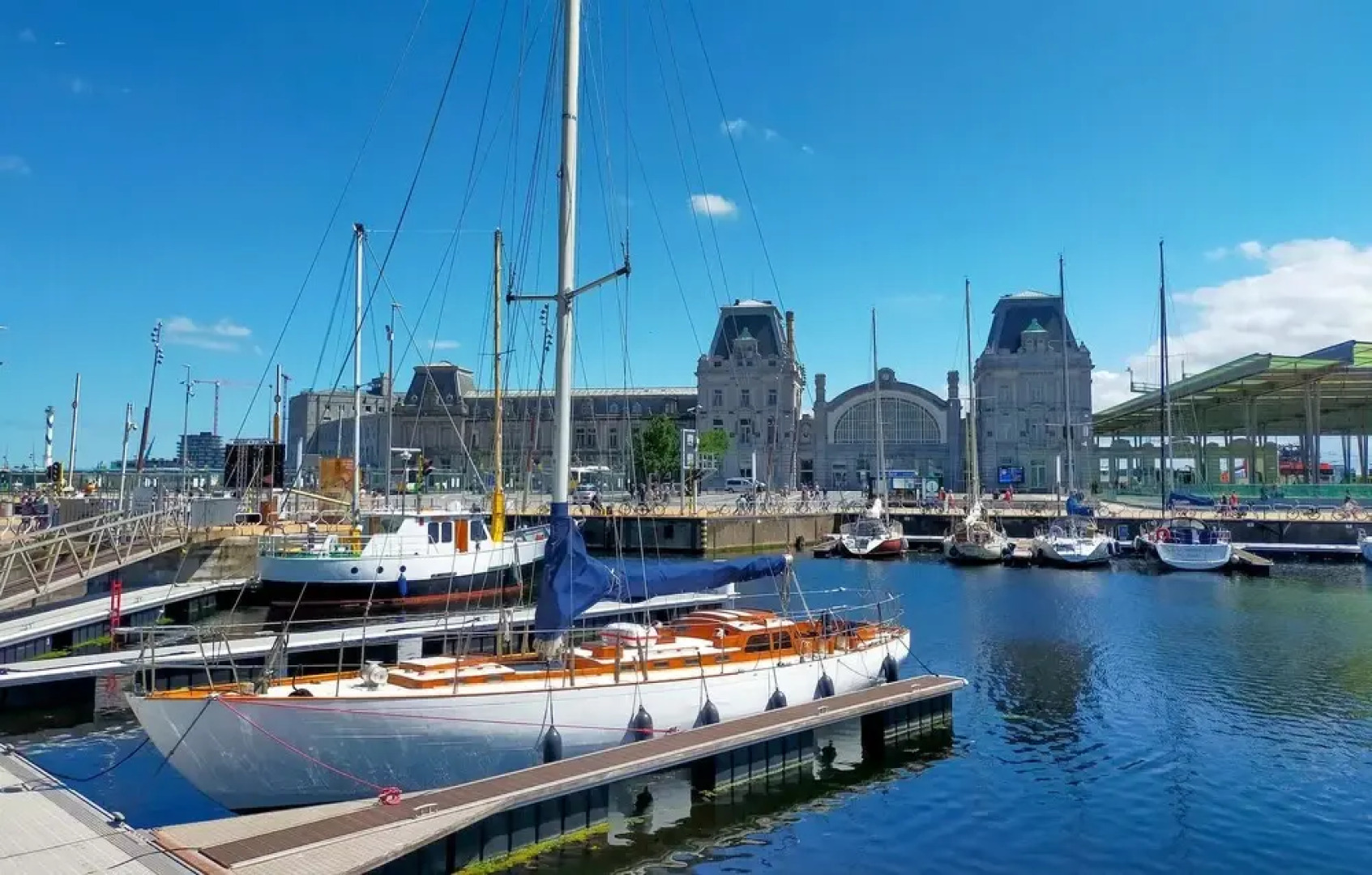 Nice Apartment in Oostende With Wifi and 2 Bedrooms