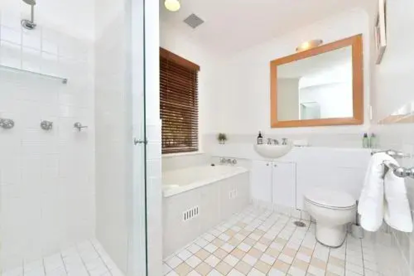 Villa Executive 2br Barbera Resort Condo located within Cypress Lakes Resort (nothing is more central)