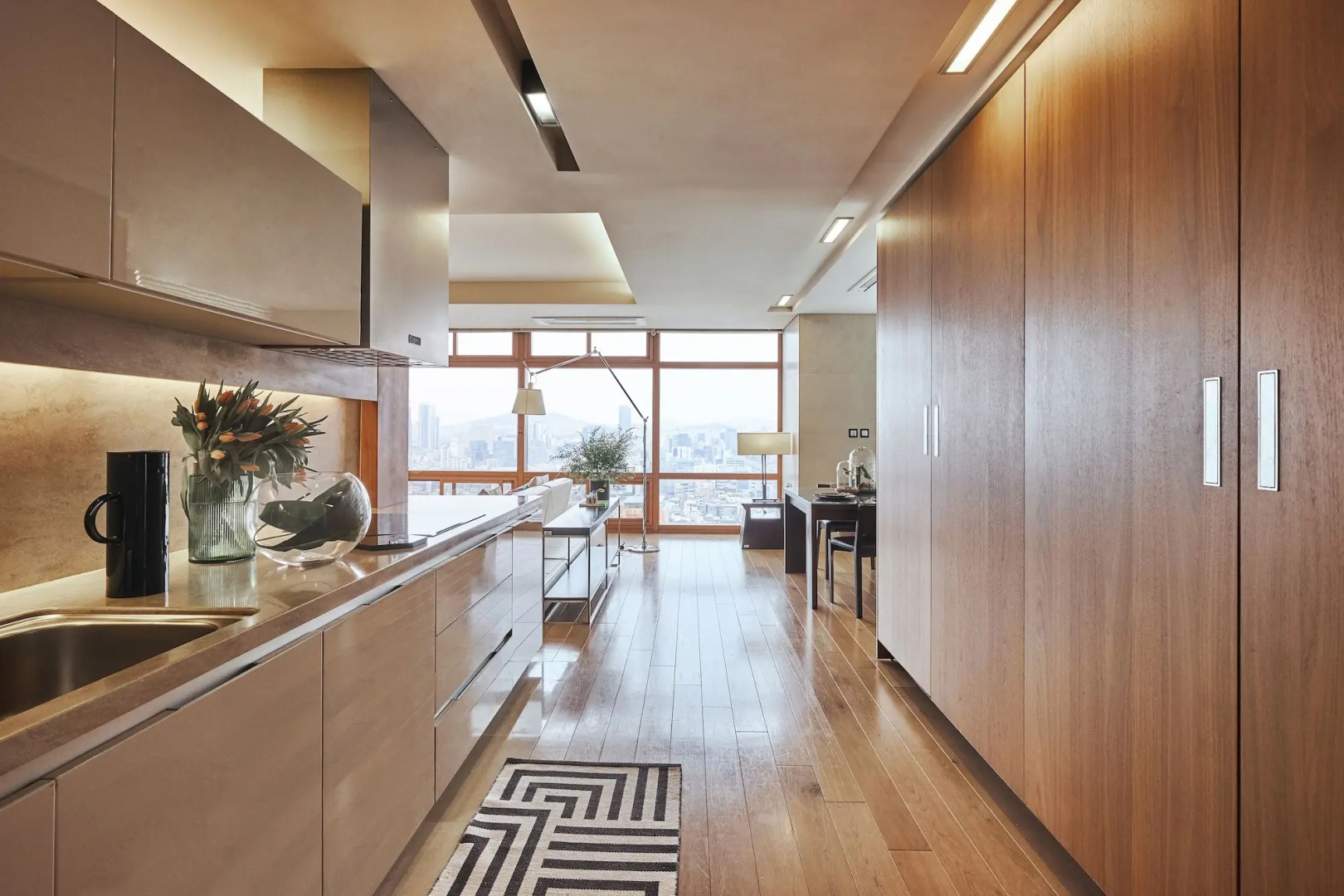 The Classic 500 Pentaz Executive Residence