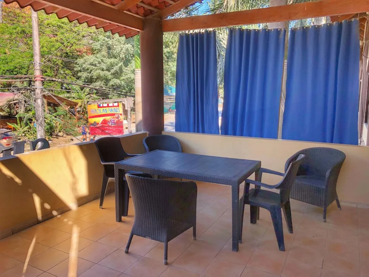 Plaza Royal Apartments