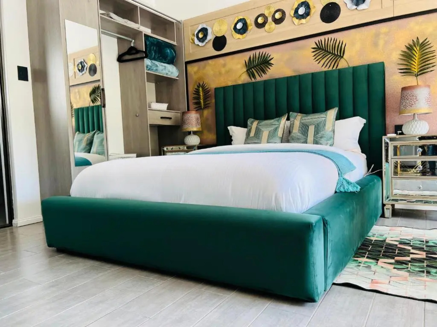 24 On Basil Boutique Aparthotel