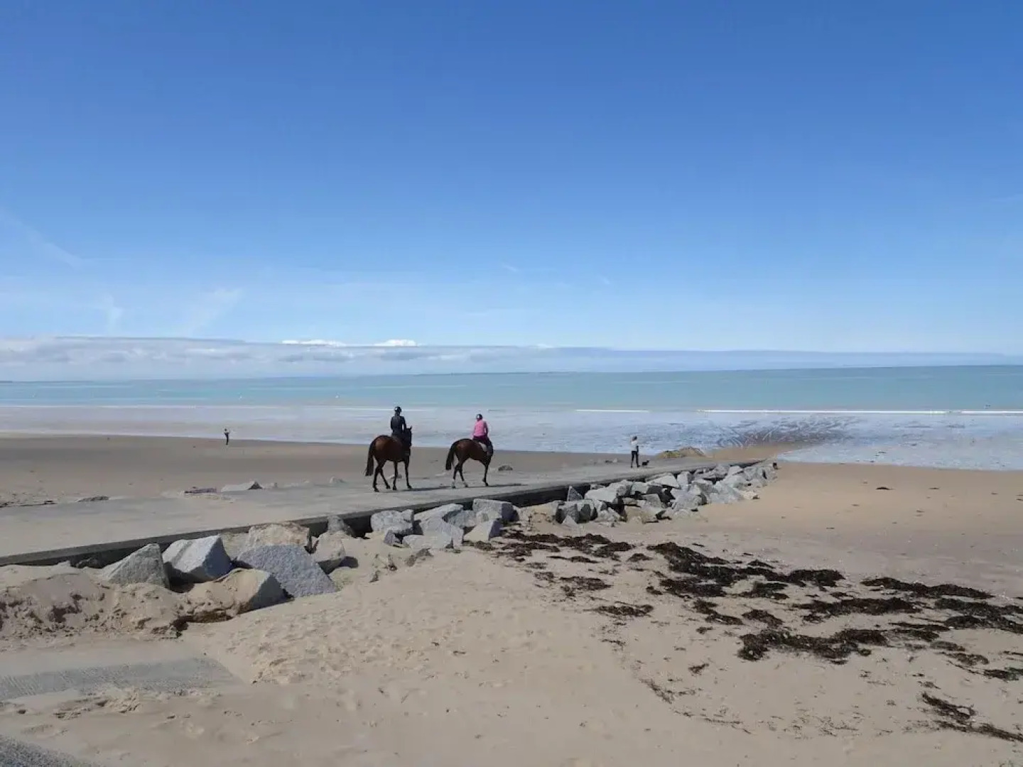 Charming Cottage Near Mont St. Michel Bay