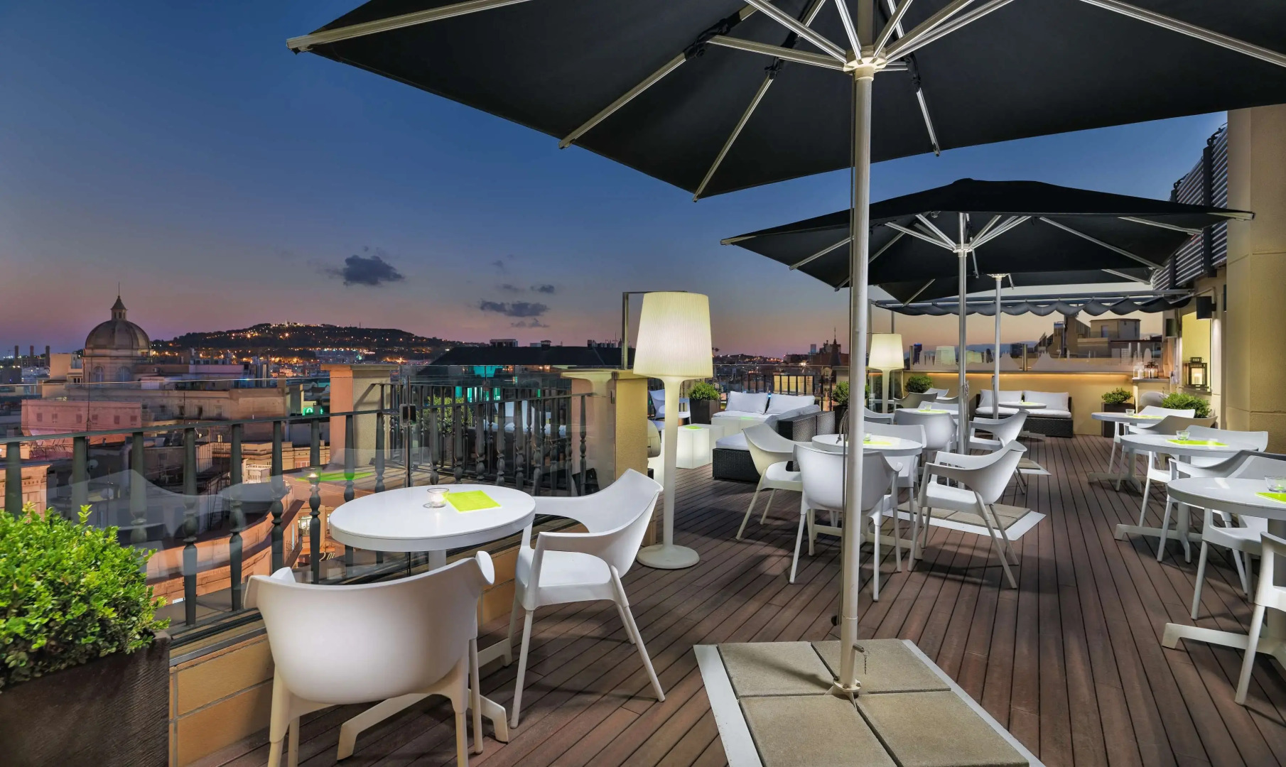 Отель H10 Universitat