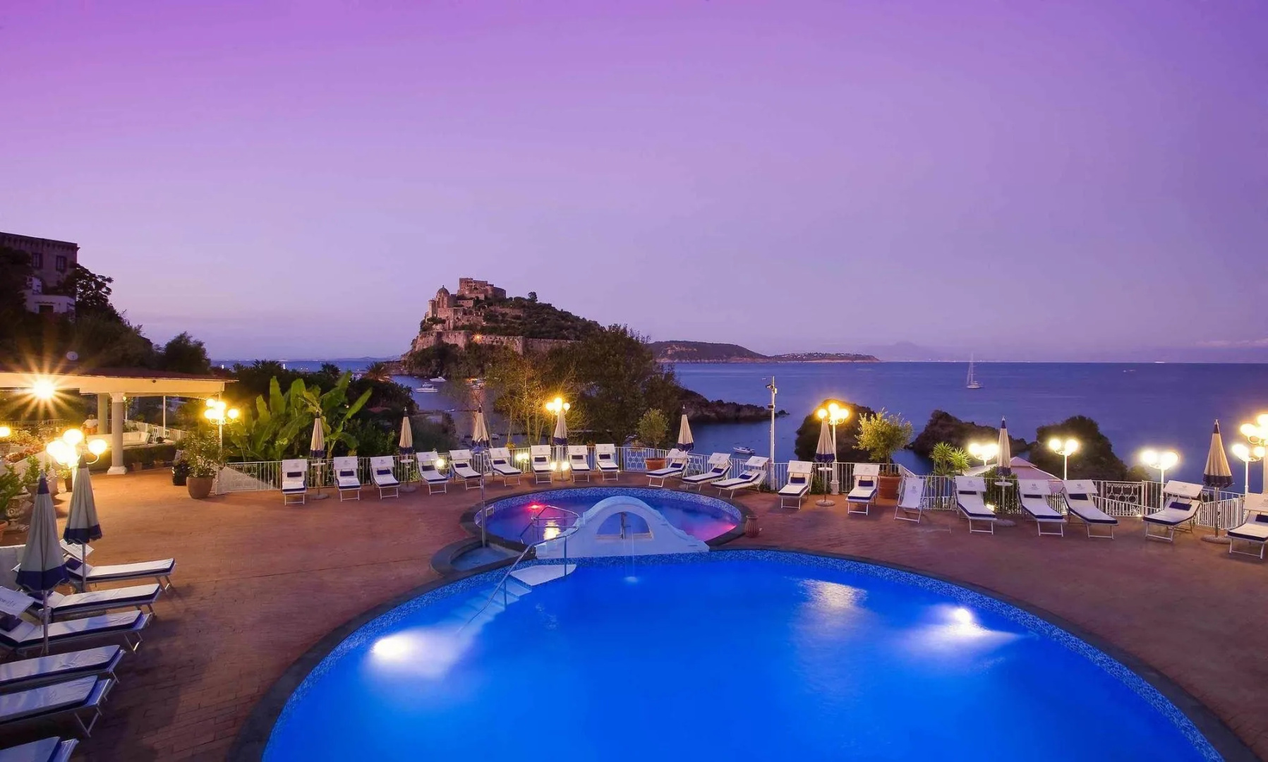 Strand Hotel Terme Delfini