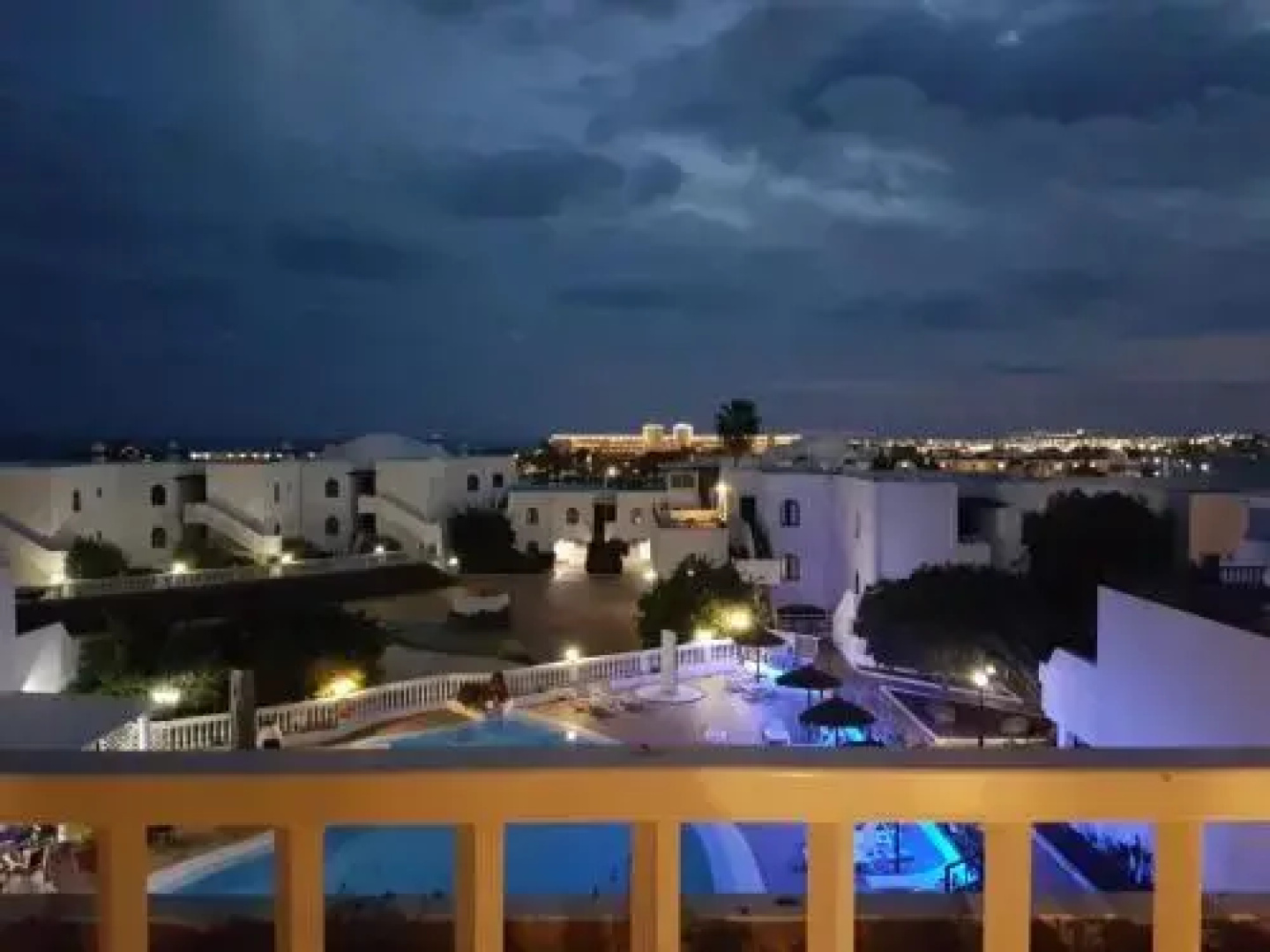 Duplex Sea & Pool views