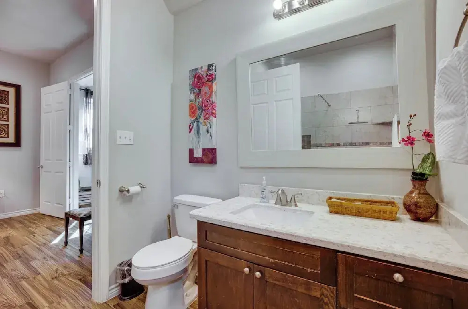 Pet-friendly Tomball Home: Walk to Main Street!