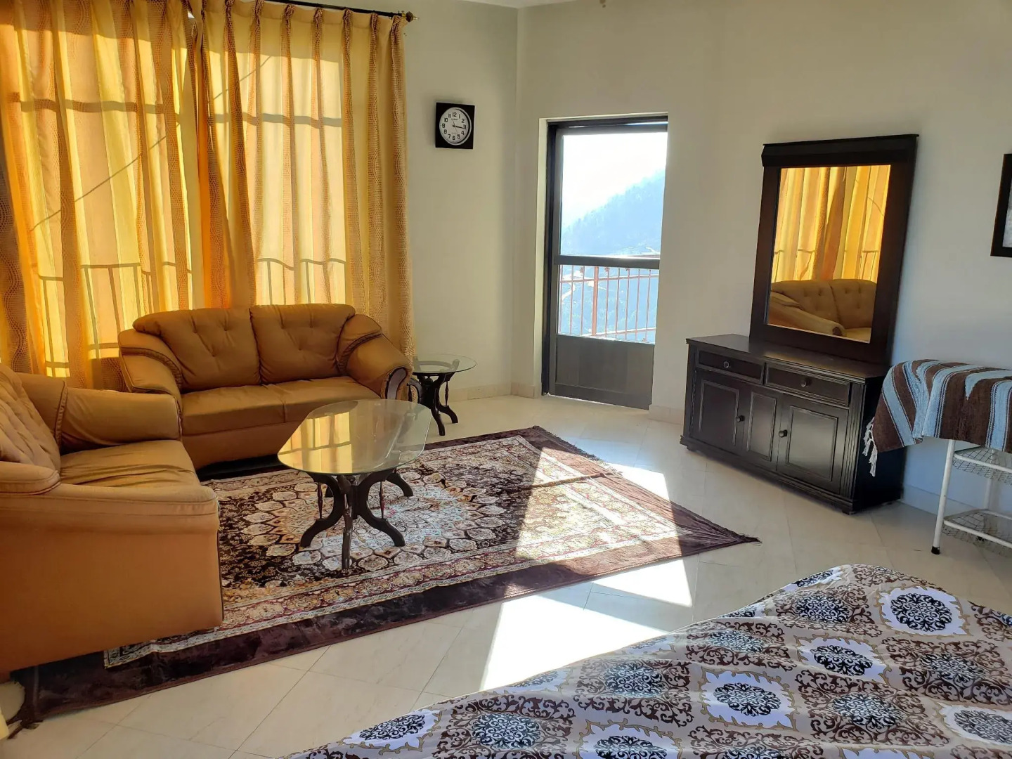 Rove Lodging - Three Bed Apartment, Murree