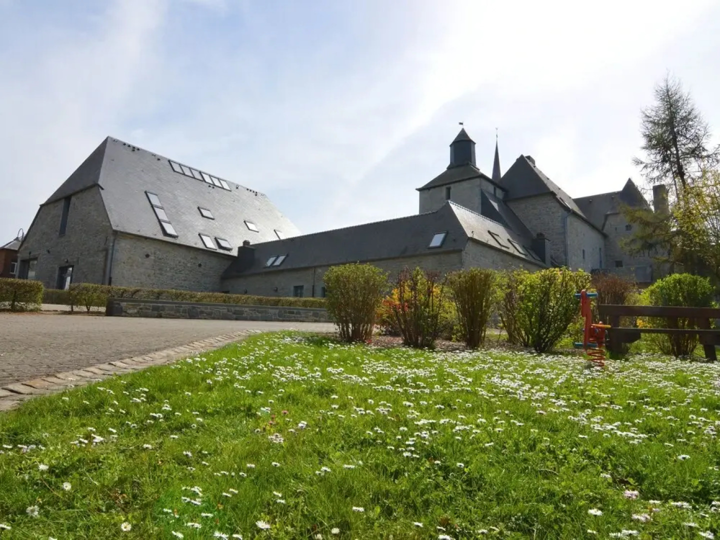 A Cottage Full of Charm and History in Macon