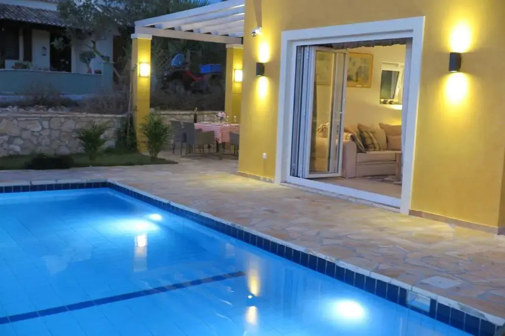 ARILLAS HILLSIDE VILLA 3 - Provence