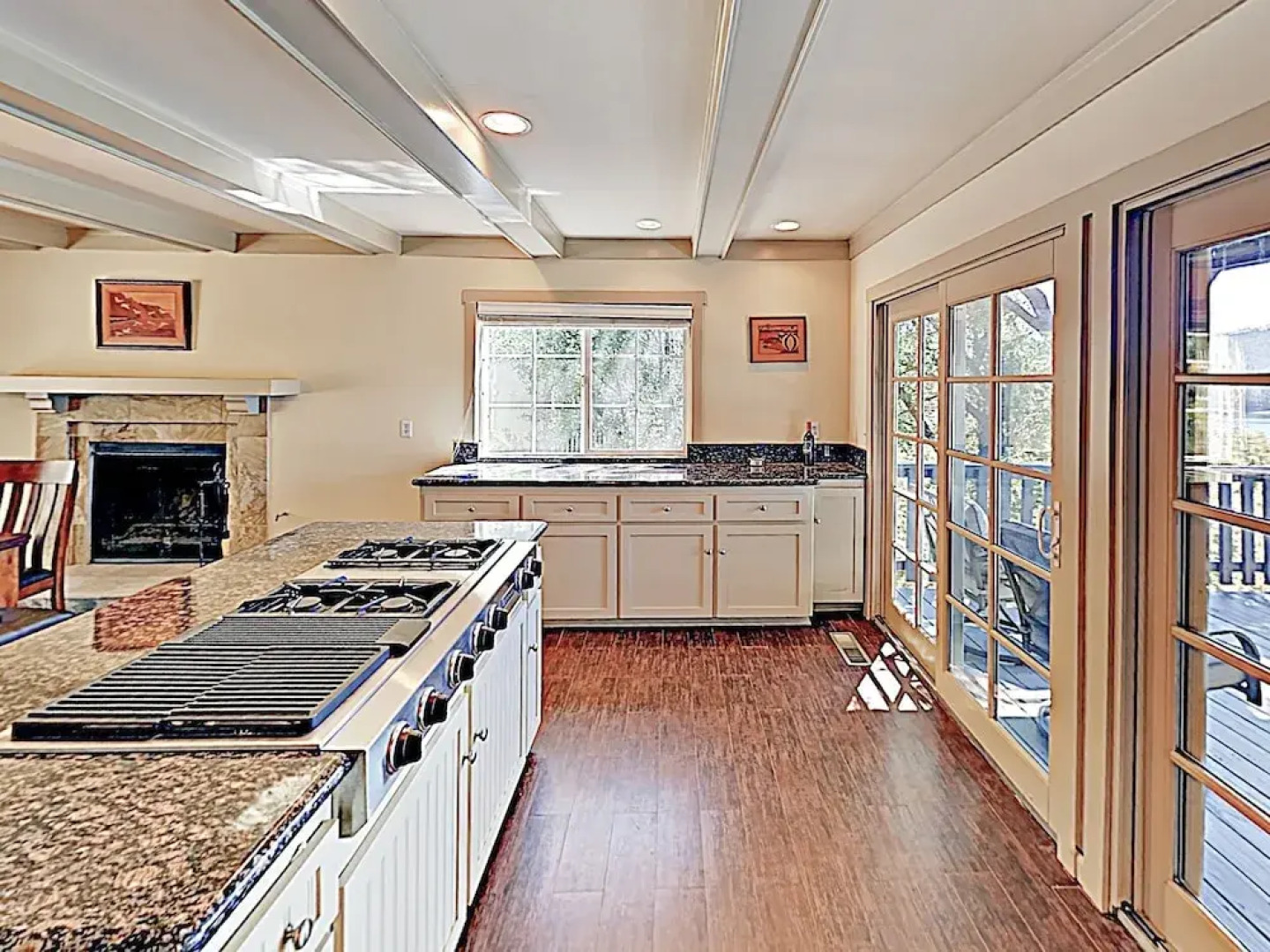 New Listing! Updated Lakeside Home Near Beach Club home