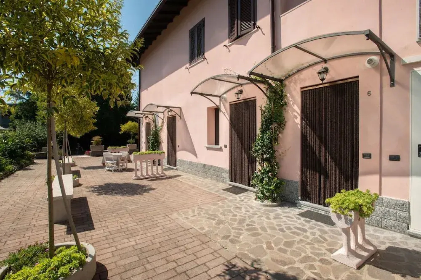 Villa Rosy B&B