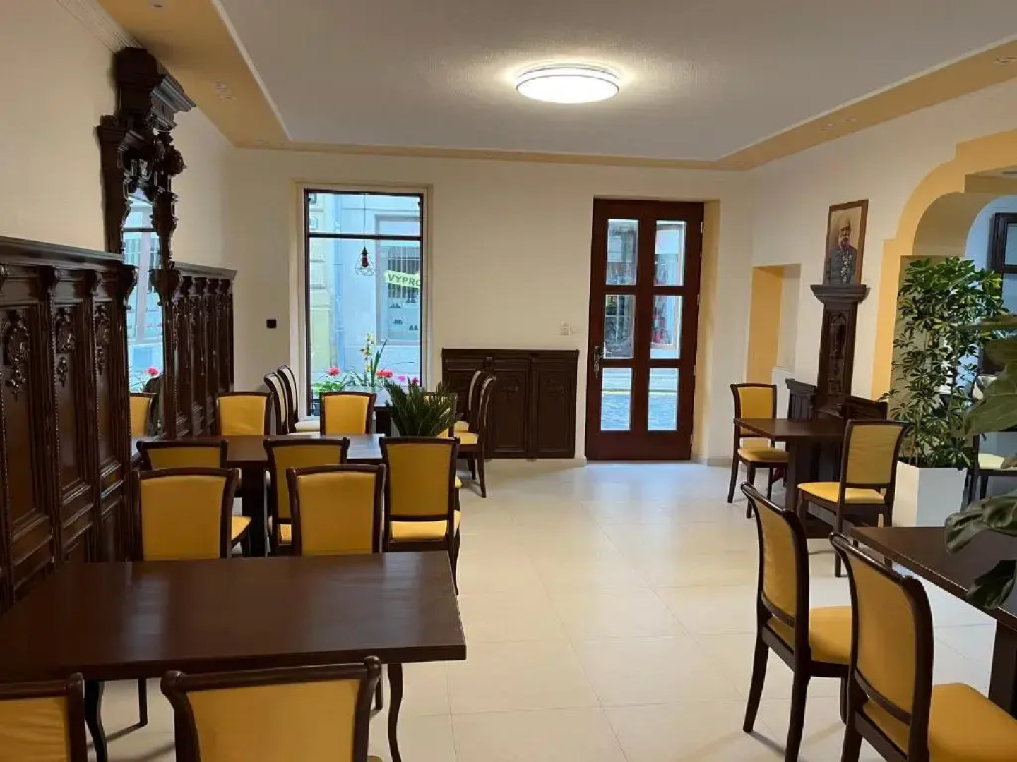 VT6 House & Restaurant