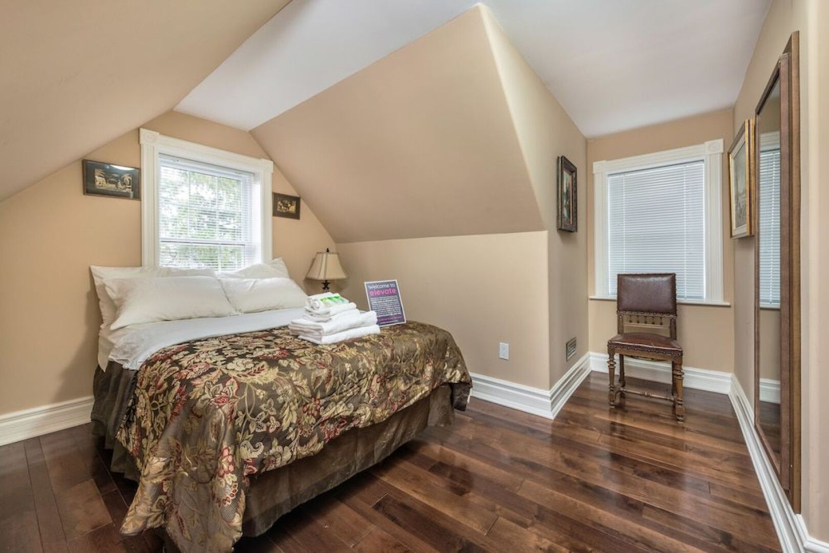 CastleView Inn by Elevate Rooms