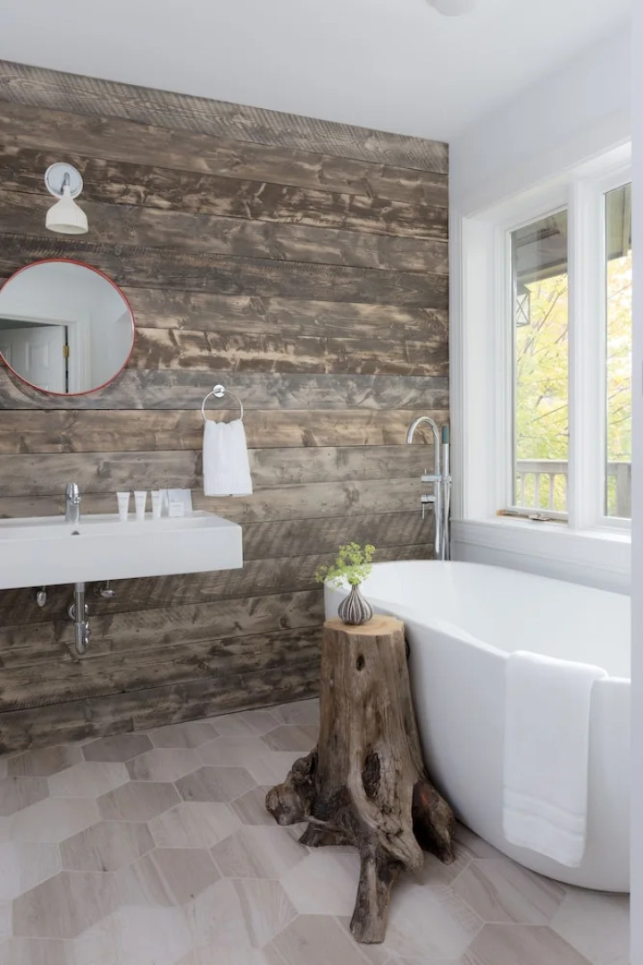 Ye Olde England Inne